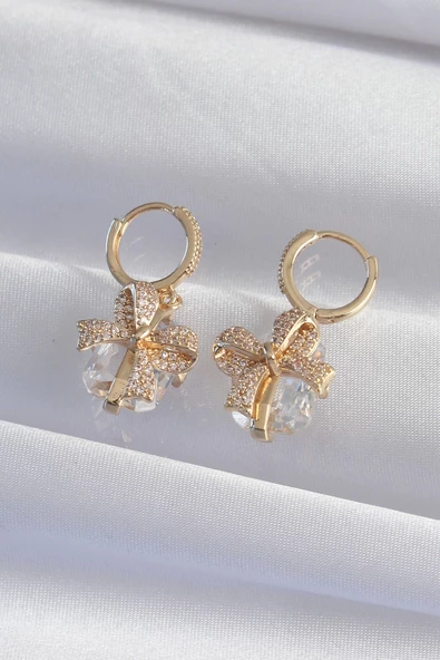 MuI MuI Pirinç Gold Renk İri Zirkon Taşlı Fiyonk Model Halka Küpe - 2