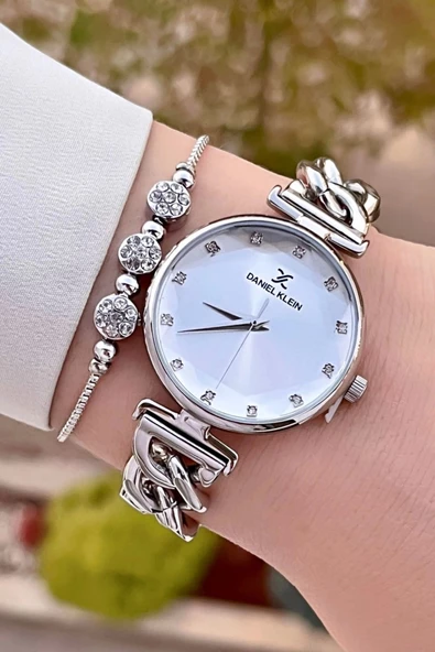 Daniel Klein DKISTE1336 Gümüş Renk Hediye Paketli Kadın Kol Saati ve Bileklik - Resim 2