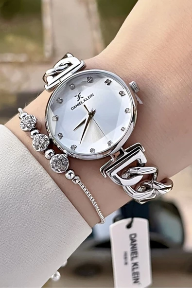 Daniel Klein DKISTE1336 Gümüş Renk Hediye Paketli Kadın Kol Saati ve Bileklik ürün görseli 1