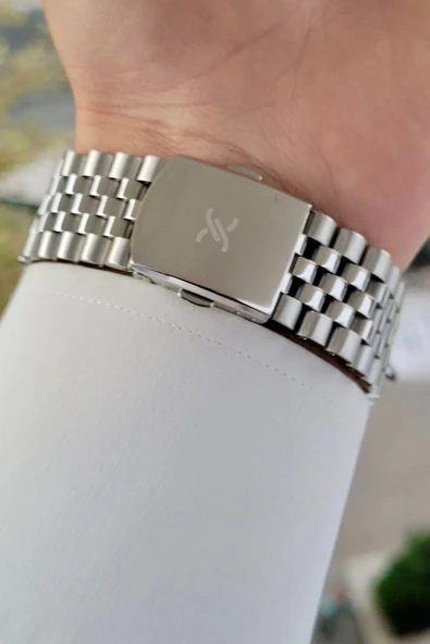 Daniel Klein DKISTE1306 Gümüş Renk Takvimli Ve Gün Foksiyonlu Renk Erkek Kol Saati - Resim 5