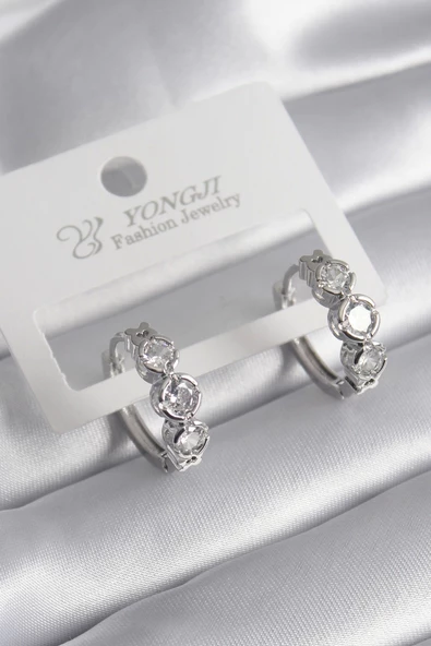 Pirinç Gold Renk Zirkon Taşlı Kalp Detay Kadın Küpe ürün görseli 1