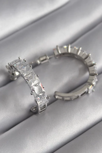 Pirinç Gümüş Renk Zirkon Taşlı Halka Model Kadın Küpe ürün görseli 1