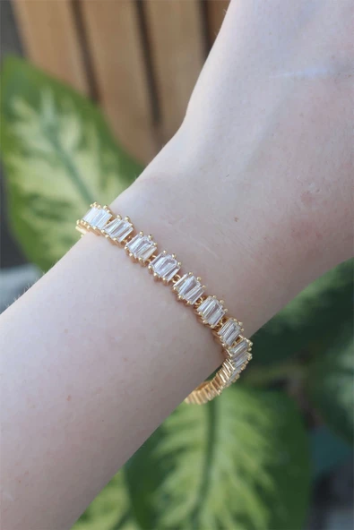 Vip Seri Pirinç Zirkon Taşlı Gold Renk Kare Su Yolu Model Bileklik - 2