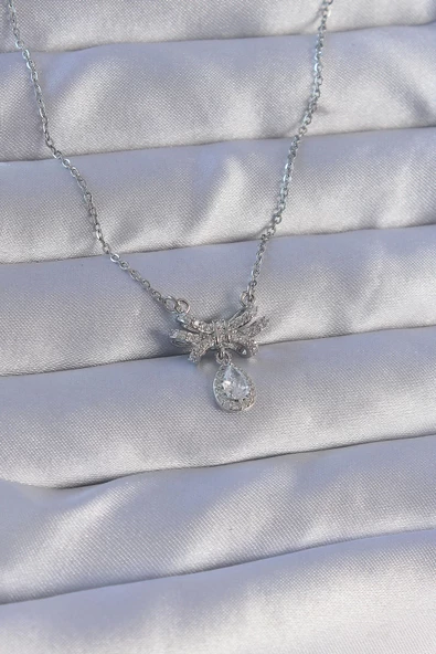 316L Çelik Zincirli Gümüş Renk Zirkon Taşlı Damla Detay Fiyonk Model Kolye ürün görseli 1