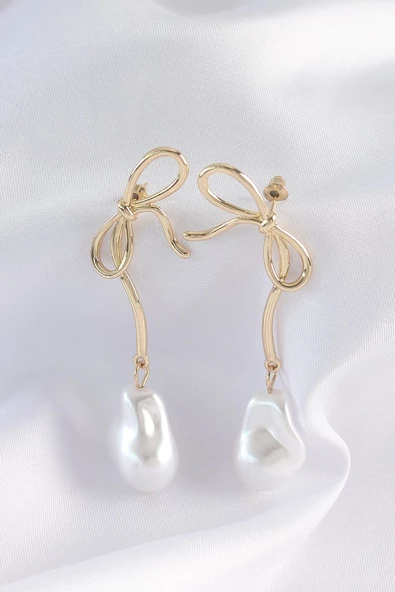 Pirinç Gold Renk Fiyonk Model İnci Taşlı Uzun Küpe ürün görseli 1