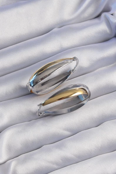 Pirinç Gold Gümüş Renkli Uzun Kıvrımlı Küpe ürün görseli 1