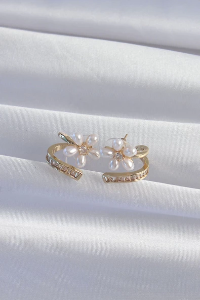 Pirinç Gold Renk Zirkon Taşlı Kıvrımlı İnci Çiçek Küpe - Resim 2