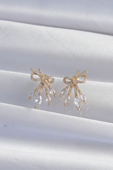 Pirinç Gold Renk Zirkon Taşlı Fiyonk Küpe - Resim 2