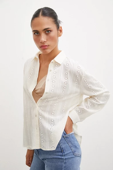 Fisto İşlemeli Gömlek Krem - Resim 3