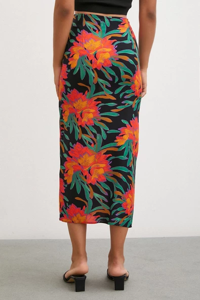 Önü Fırfırlı Desenli Etek Yeşil - Resim 6