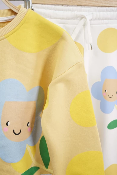 KIZ ÇOCUK OKULA DÖNÜŞ SIFIR YAKA HELLO KİTTY ÇİÇEK DESENLİ PAMUK EŞOFMAN TAKIMI - 6