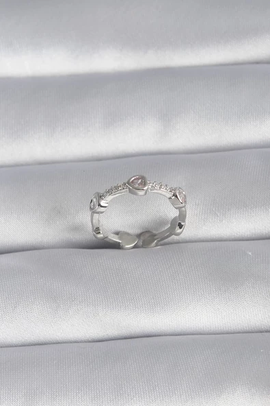 Pirinç Gümüş Renk Kalp Model Zirkon Taş Detay Kadın Yüzük ürün görseli 1