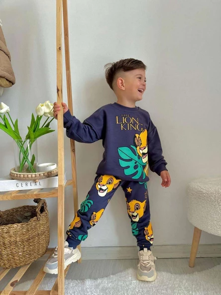 ERKEK ÇOCUK LİON MODELLİ BİSİKLET YAKA PAMUK EŞOFMAN TAKIMI