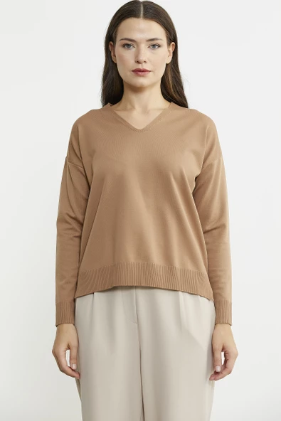 V Yaka Triko Dökümlü Kazak - Kamel - Resim 2