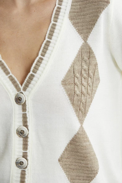 Baklava Desenli Çift Renk Yünlü Triko  Hırka - Kemik - Resim 5