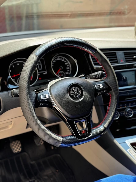 Volkswagen Golf 7 MANUEL Araca Uyumlu Direksiyon Kılıfı (5D Kristal Karbon Soft Nokta)