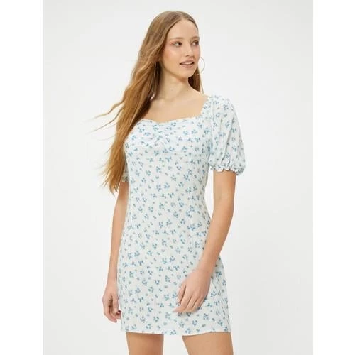 DRESSES