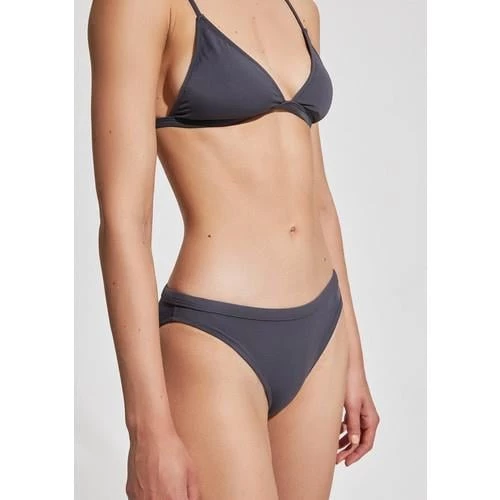 Bikini Alt - 8
