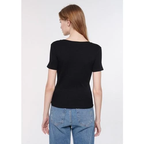 V YAKA KISA KOL TİŞÖRT - 8