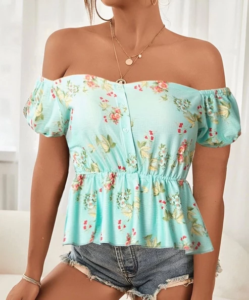 Kadın Kısa Kollu Madonna Yaka çiçek Desenli Düğme Detay Gipeli Süprem Kumaş Bluz - 4