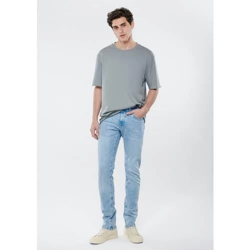 JAKE ürün görseli 1