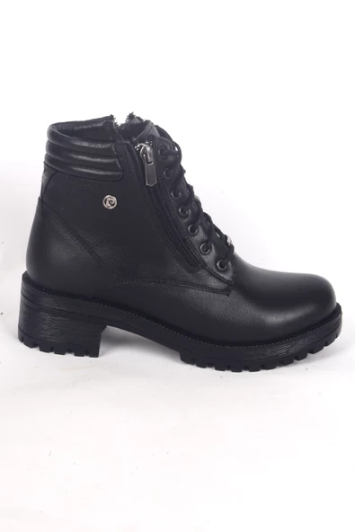 Pierre Cardin 54071 Ortapedik Taban Bağcıklı Yandan Fermuarlı Hafifi Topuklu Siyah Kadın Kışlık Bot