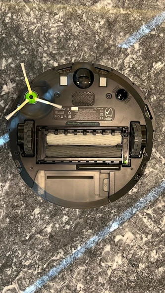 iRobot Roomba Combo i8 Robot Süpürge ve Paspas Outlet - 2