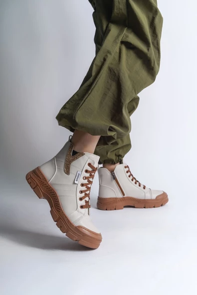 AMBER Bağcıklı Fermuarlı Ortopedik Taban Suya ve Soğuğa Dayanıklı Krem Taba Kadın Spor Bot ürün görseli 1