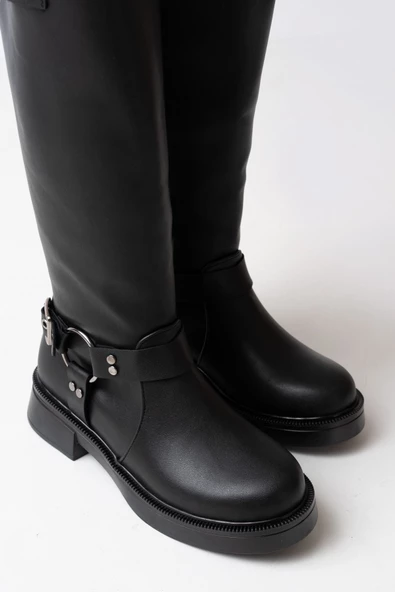 Siyah Toka Aksesuarlı Fermuarlı Günlük Kadın Çizme - Resim 5
