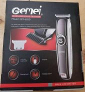 Gemei Şarjlı Traş Makinesi Saç Sakal Bıyık Düzeltme GM-6050 - 4
