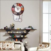 46 cm Büyük Sarkaçlı Renkli Dart Desenli Görünümlü Duvar Saati thumbnail 2