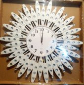 Beyaz Çok Bol Taşlı 55 cm Ferforje Camlı Geometrik Duvar Saati - 1