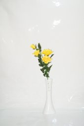 Uzun 4 Parça Dikenli Sarı Gül 40cm Beyaz Delikli Desenli Derin Vazo - 1