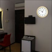 Krem Ahşap Çerçeve Fosforlu Gece Yanan Parlayan Duvar Saati 30cm - 3