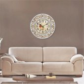 Güller İşlemeli Çerçeve Oturma Odası Salon Şık Duvar Saati thumbnail 2