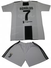 JUVENTUS RONALDO FORMA ÇOCUK - 3