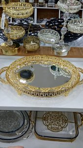 Aynalı Gold Rengi İşlemeli Tepsi (38x26) - 1