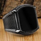 Oniks Taşlı Gümüş Yüzük thumbnail 1