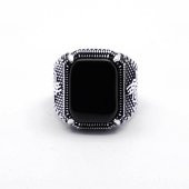 925 Ayar Gümüş Tuğralı Oniks Taşlı Yüzük thumbnail 2