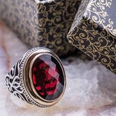 925 Ayar Gümüş Kırmızı Oval Zirkon Taşlı Yüzük thumbnail 1