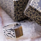 925 Ayar Gümüş Kaplan Gözü Taşlı Örgü Desenli Yüzük thumbnail 1