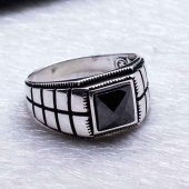 Kare Siyah Zirkon Taşlı Gümüş Yüzük thumbnail 3