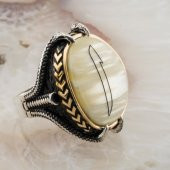 Sedef Taşlı Pençeli  Elif Desenli  Gümüş Yüzük thumbnail 2