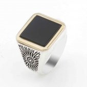 925 Ayar Gümüş Düz Oniks Taşlı Desenli Erkek Yüzük thumbnail 1