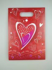 HEDİYE ÇANTASI PLASTİK KALPLİ ÇIT ÇITLI 19CM X 27CM - 1