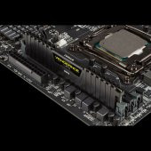 Corsair Vengeance 16GB 3000MHz DDR4 CMK16GX4M1D3000C16 Bellek (Siyah) - 3