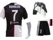 Juventus Çocuk Ronaldo Forma Takımı Forma Şort Çorap Hediyeli - 1