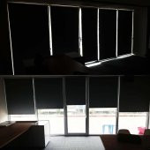 BLACKOUT EKRU (KIRIK BEYAZ) GÜNEŞ GEÇİRMEZ KARARTMA STOR PERDE ÜCRETSİZ ETEK SEÇENEĞİ - 3