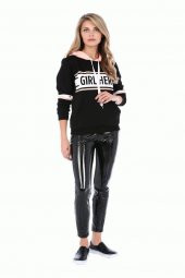 Pudra Kapüşonlu Baskılı Kollu Siyah Kadın Sweatshirt - 2