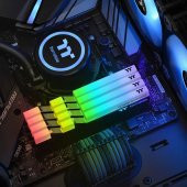 Thermaltake TOUGHRAM RGB 16GB (2x8GB) DDR4 3600Mhz CL18 Bellek (R009D408GX2-3600C18B) Siyah - 2